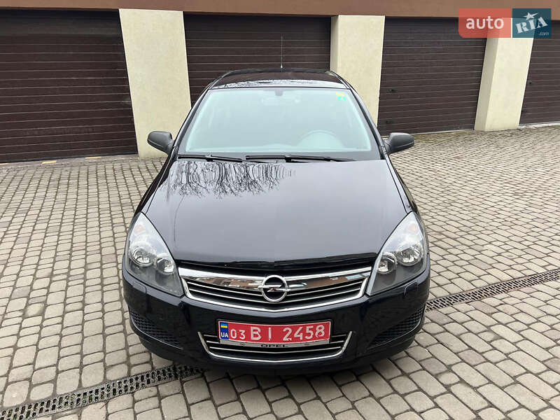 Универсал Opel Astra 2010 в Коломые