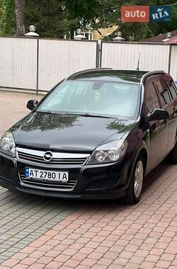 Універсал Opel Astra 2010 в Снятині