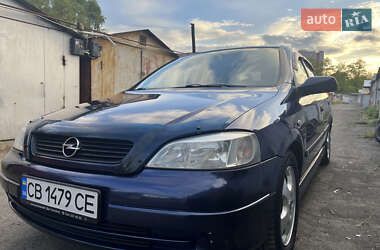 Хетчбек Opel Astra 2003 в 