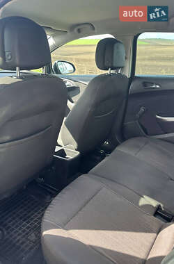 Универсал Opel Astra 2011 в 