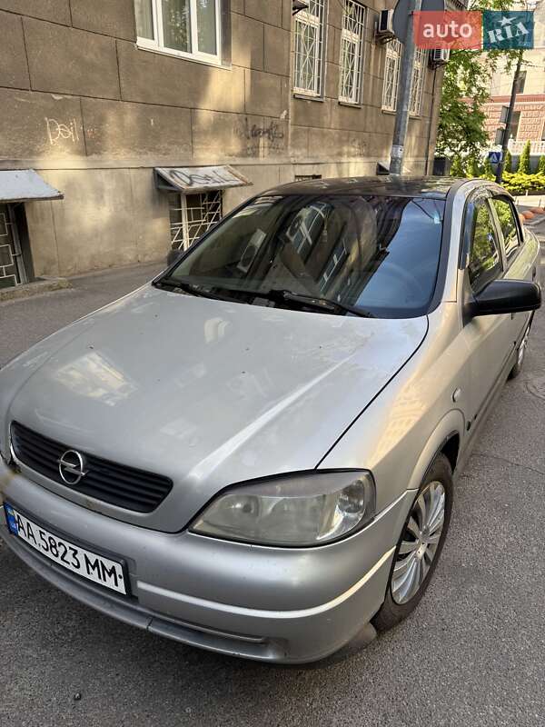 Седан Opel Astra 2007 в Киеве