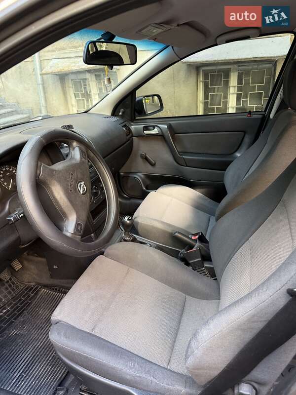 Седан Opel Astra 2007 в Киеве