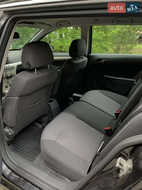 Универсал Opel Astra 2008 в Киеве