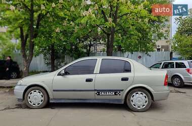 Седан Opel Astra 2006 в 