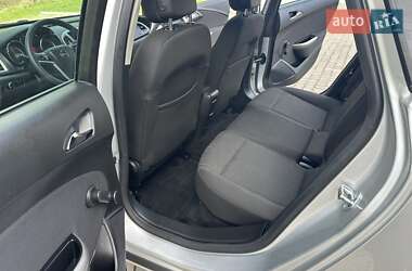 Хэтчбек Opel Astra 2010 в 