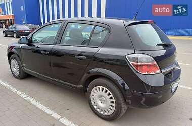 Хетчбек Opel Astra 2009 в 