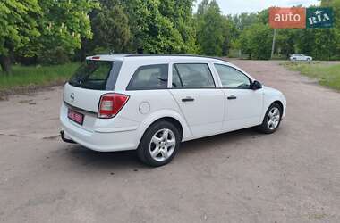 Універсал Opel Astra 2010 в 