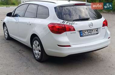 Універсал Opel Astra 2012 в Теофіполі