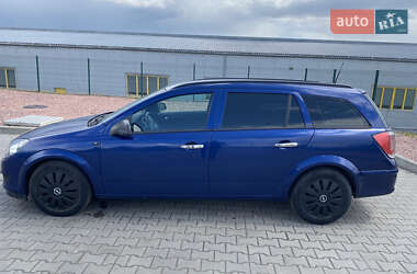 Универсал Opel Astra 2010 в 
