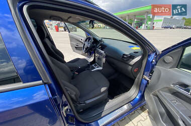 Универсал Opel Astra 2010 в 
