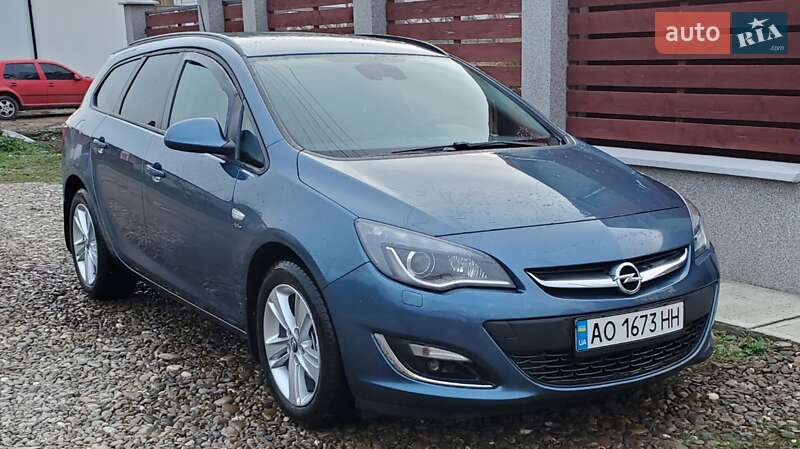 Opel Astra 2013