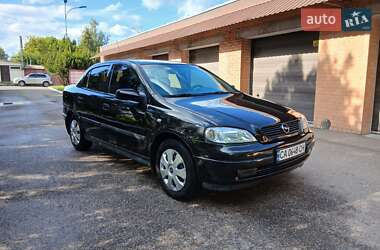 Седан Opel Astra 2008 в 