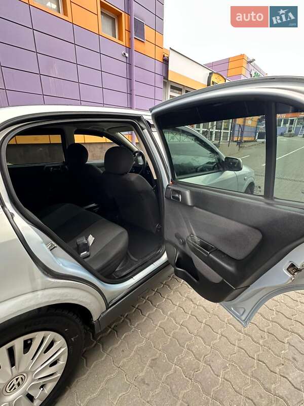 Седан Opel Astra 2004 в Одесі