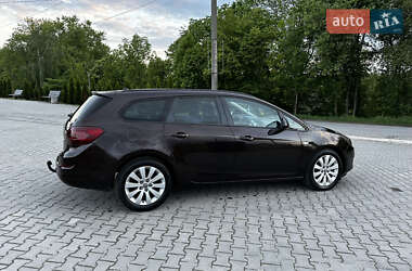 Универсал Opel Astra 2011 в 