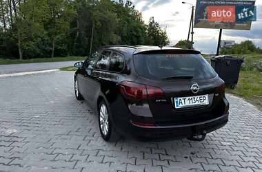 Универсал Opel Astra 2011 в 