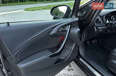 Универсал Opel Astra 2011 в 