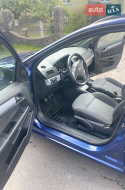 Універсал Opel Astra 2006 в 