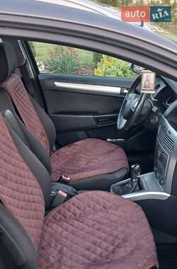 Универсал Opel Astra 2009 в 