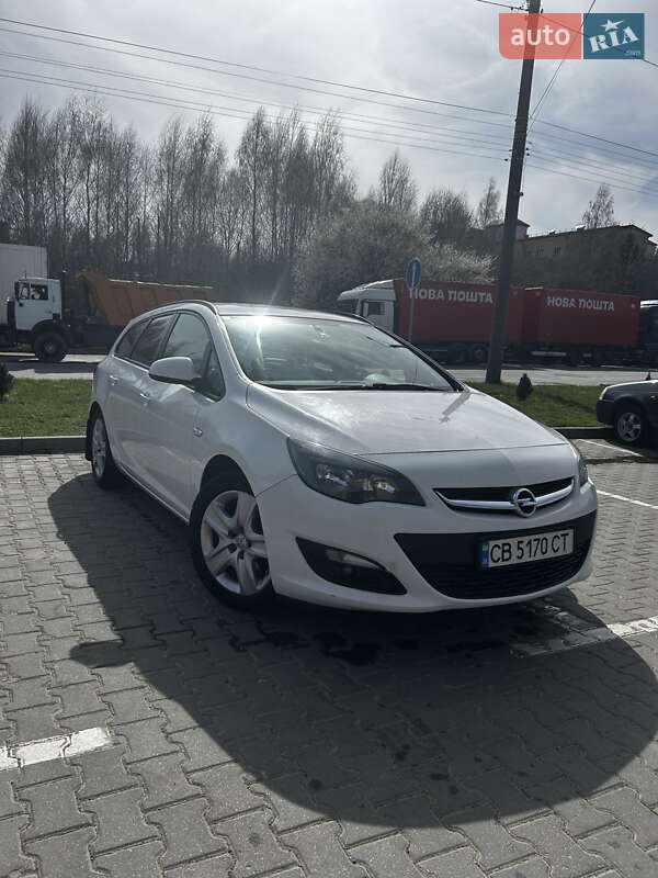 Універсал Opel Astra 2014 в Хмельницькому