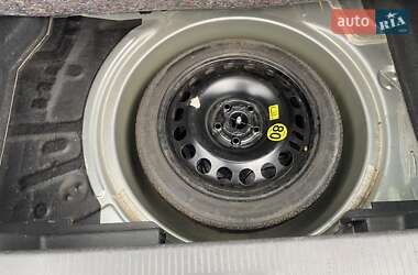 Хэтчбек Opel Astra 2006 в 
