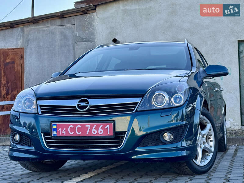 Універсал Opel Astra 2008 в Дрогобичі