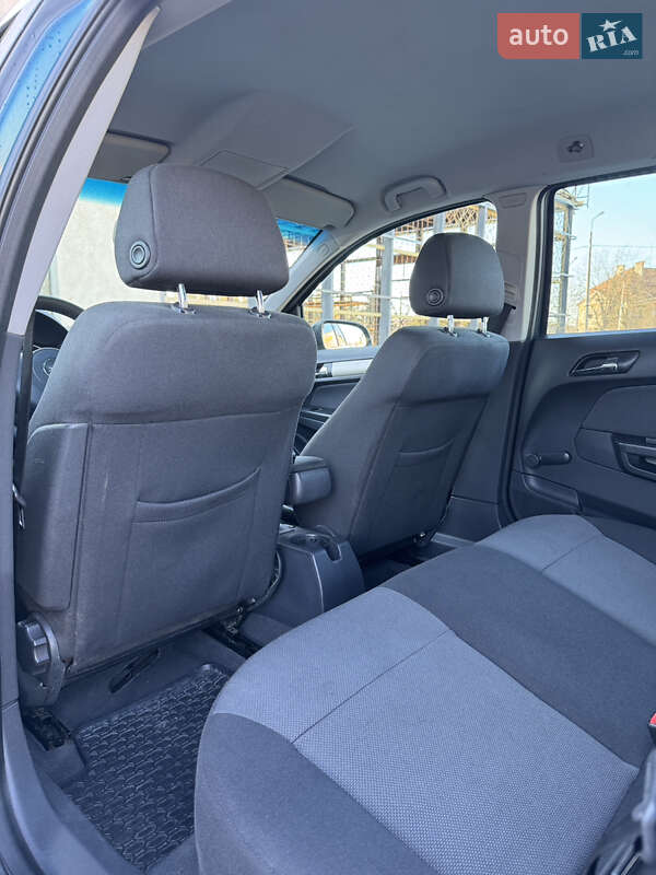 Універсал Opel Astra 2008 в Дрогобичі