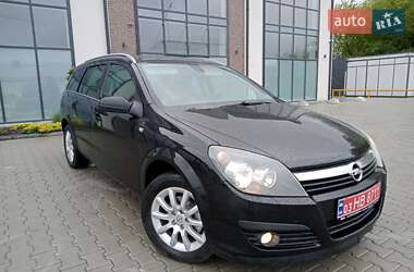 Універсал Opel Astra 2007 в Тернополі