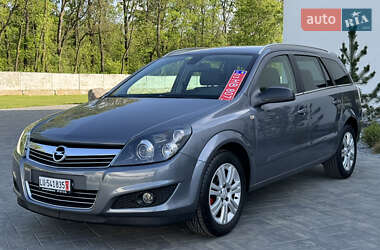 Універсал Opel Astra 2007 в Луцьку