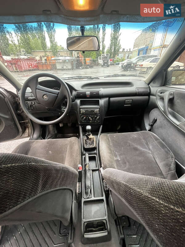 Хетчбек Opel Astra 1993 в Києві