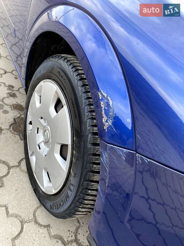 Хэтчбек Opel Astra 2005 в Ковеле