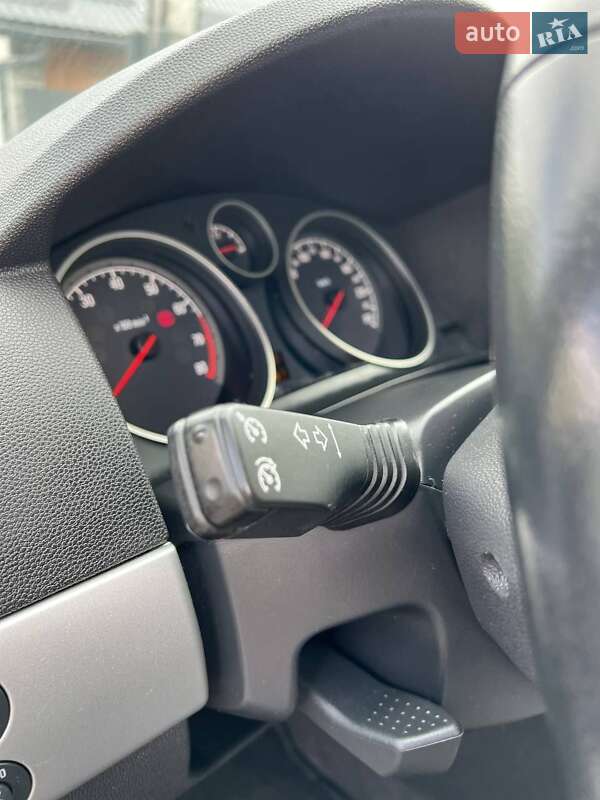 Універсал Opel Astra 2010 в Хмельницькому
