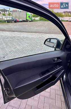 Универсал Opel Astra 2010 в 