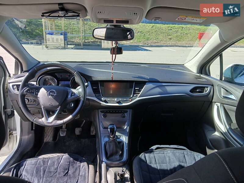 Универсал Opel Astra 2018 в Львове