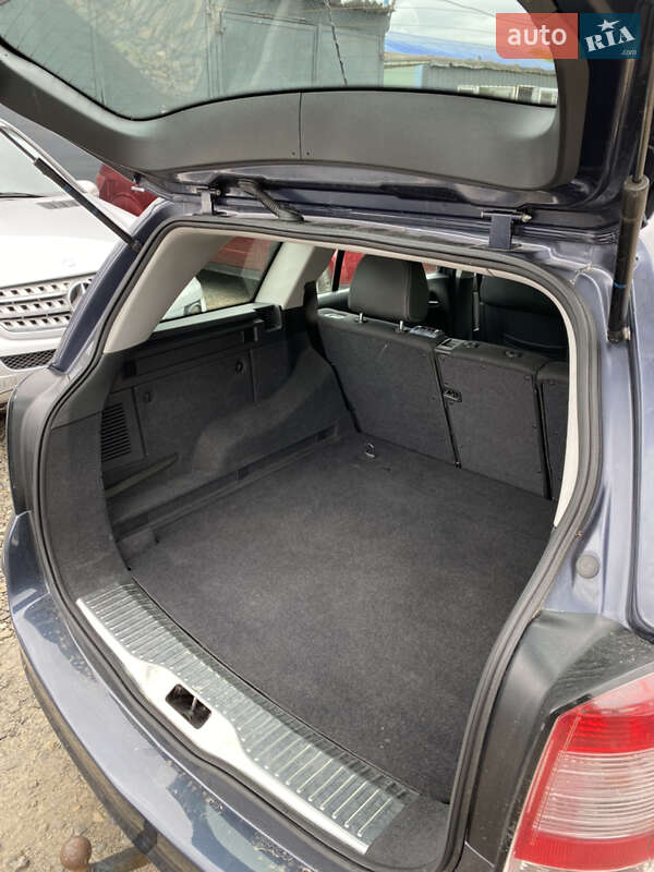 Універсал Opel Astra 2007 в Луцьку
