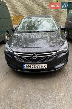 Універсал Opel Astra 2016 в Звягелі