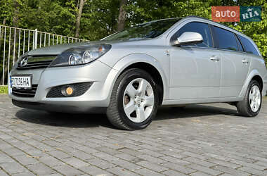 Универсал Opel Astra 2010 в 
