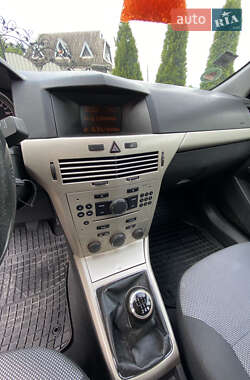 Универсал Opel Astra 2008 в 