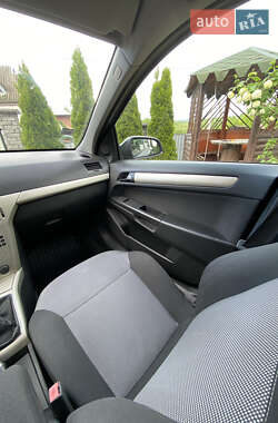 Универсал Opel Astra 2008 в 