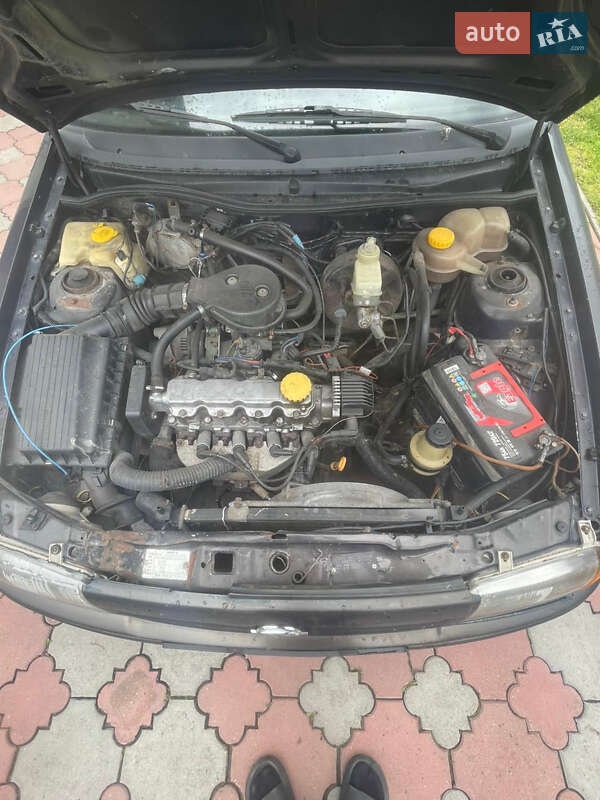 Универсал Opel Astra 1996 в Мостиске