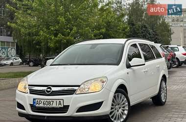 Універсал Opel Astra 2009 в Дніпрі