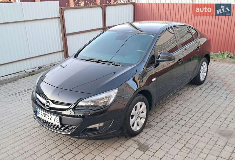 Седан Opel Astra 2019 в 