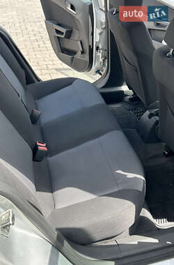 Хетчбек Opel Astra 2009 в 