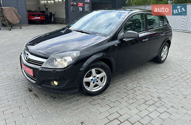 Хэтчбек Opel Astra 2009 в 