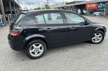 Хэтчбек Opel Astra 2009 в 