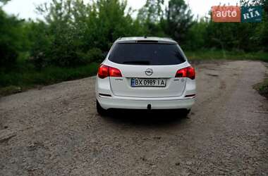 Универсал Opel Astra 2012 в 