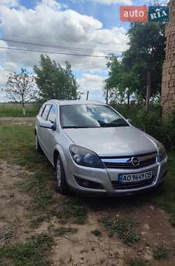 Универсал Opel Astra 2008 в Ракошине