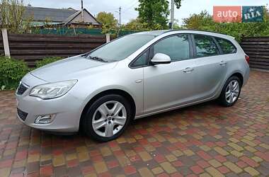 Універсал Opel Astra 2012 в Хмельницькому
