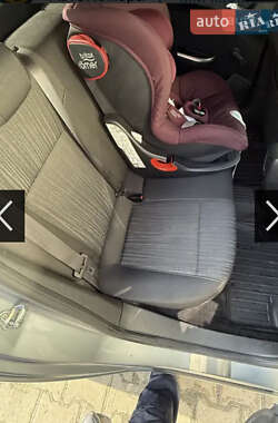 Хэтчбек Opel Astra 2011 в 