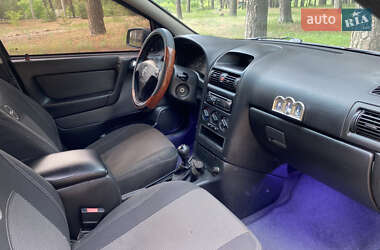 Седан Opel Astra 2008 в 