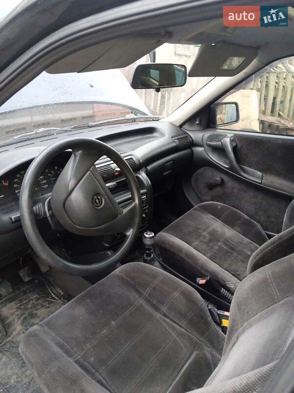 Хэтчбек Opel Astra 1992 в Львове
